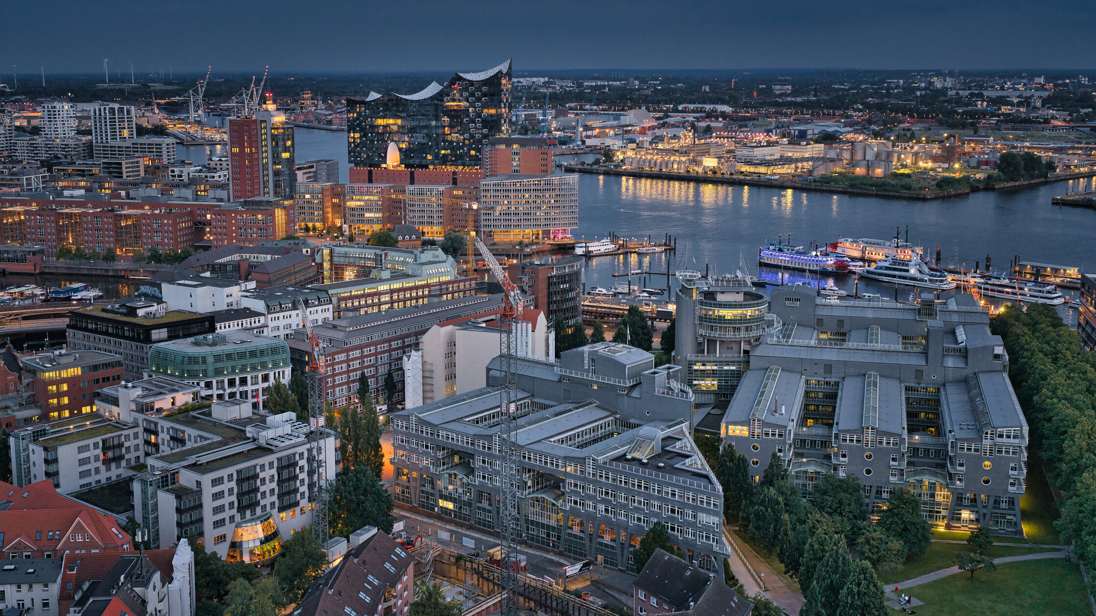 Aussicht Hamburg / 20240808212824